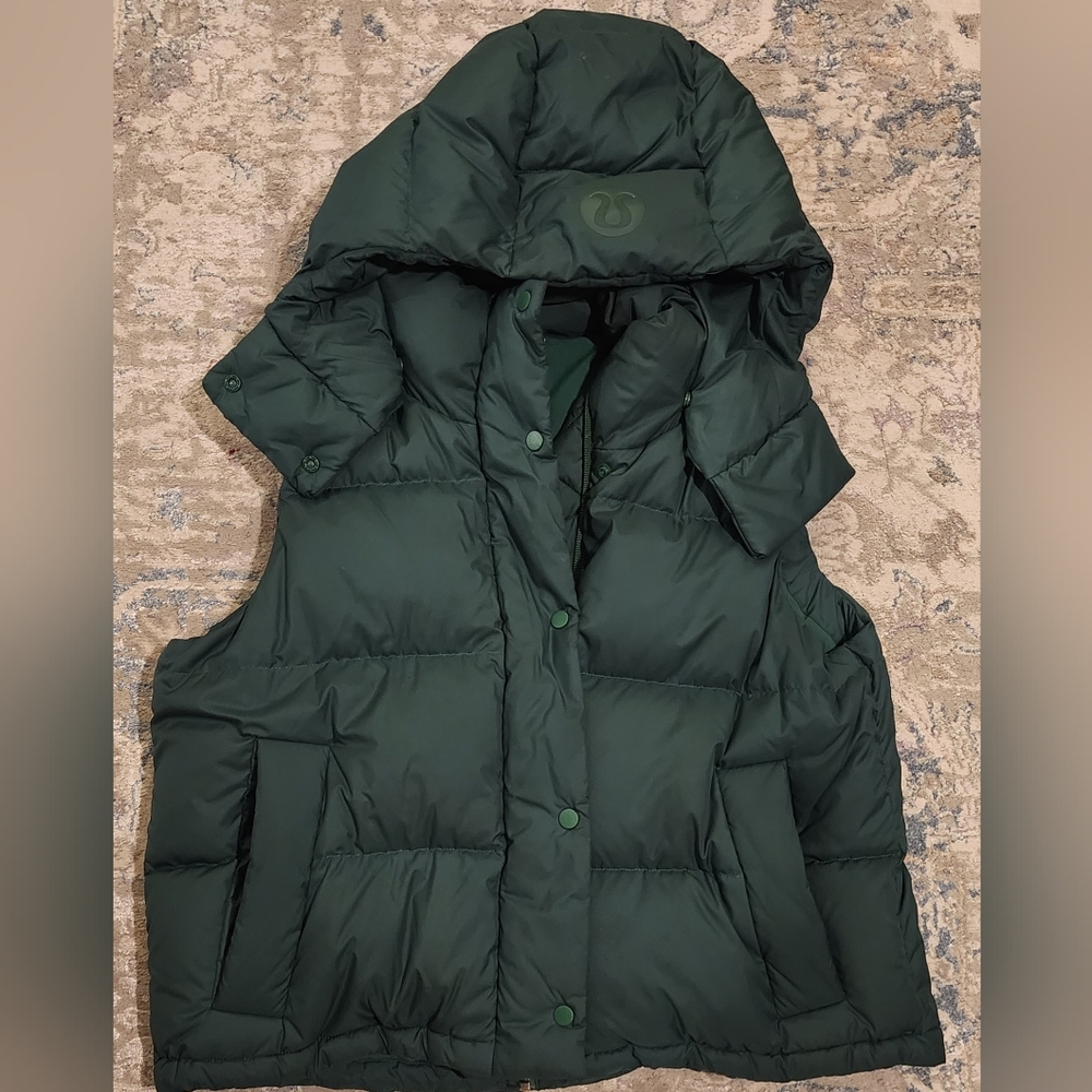 Lululemon Women's Green Puffer Vest Size 10 Exc Condition